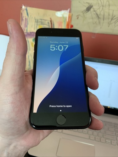 Iphone 3rd gen unlocked - iphone,