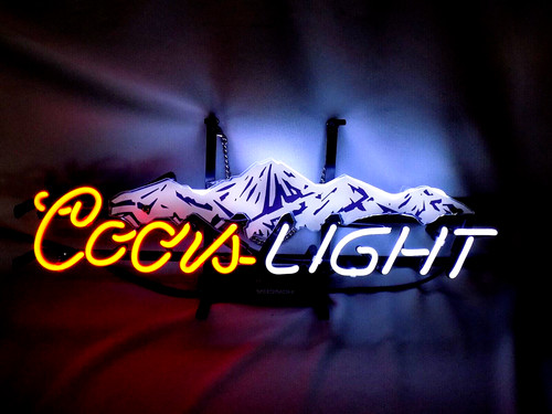 Stock coors light mountain - us,