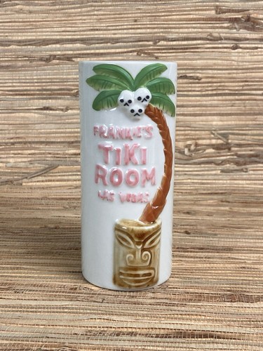 Bearded clam tiki - bearded, mug