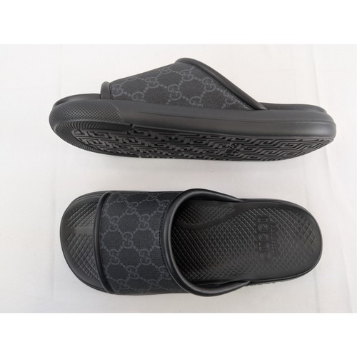 Gucci pursuit supreme slide - supreme,