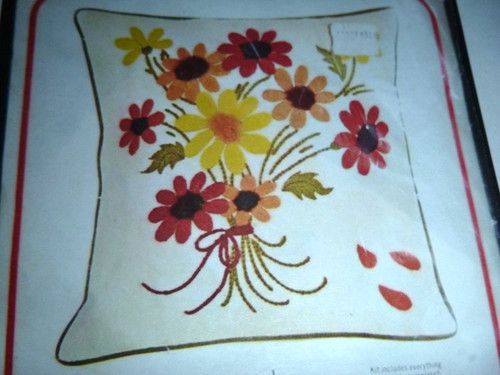 Vtg bucilla crewel - vtg,
