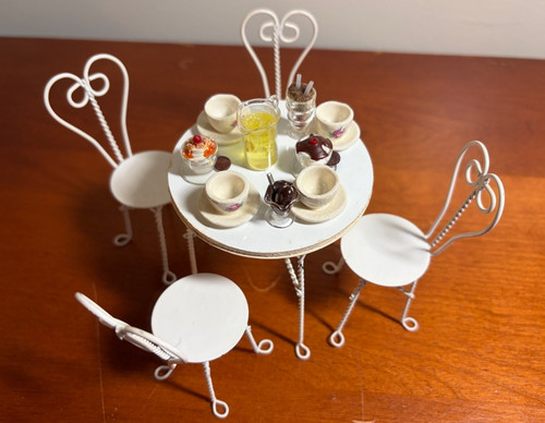 Vtg dollhouse miniature - dollhouse,