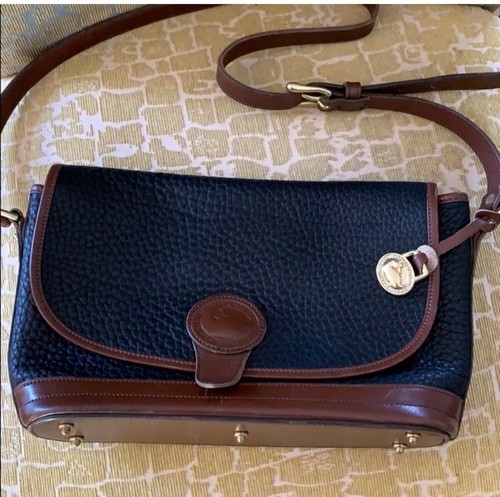 Dooney bourke awl - &,