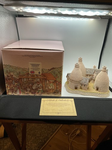 The bottle kilns - kilns,