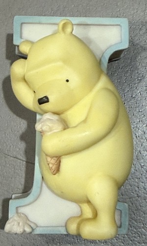 Disney classic winnie the pooh - winnie,