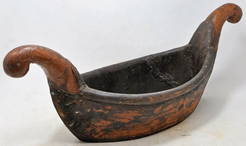 Antique wooden swan duck shape - swan,