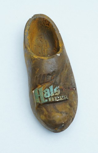 Hals premium beer - hals, chalkware