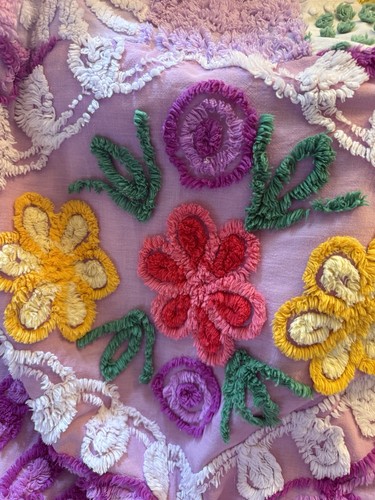 Vintage chenille quilt - quilt, throw
