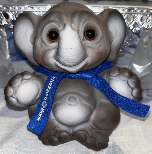 Dam elephant bank - elephant, troll