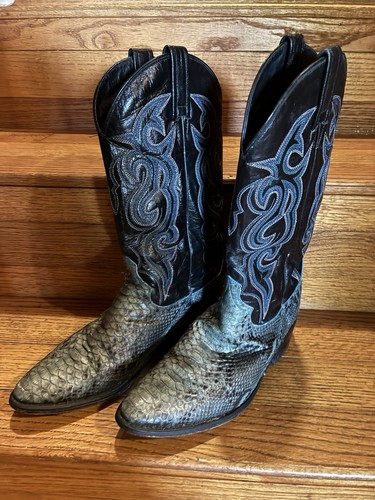 Dan post snakeskin - post, leather