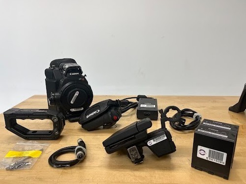 Canon eos c300 mark - mark, ii