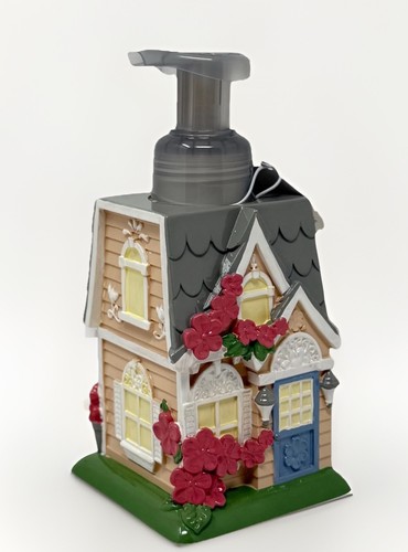 Bath body works cottage - &,