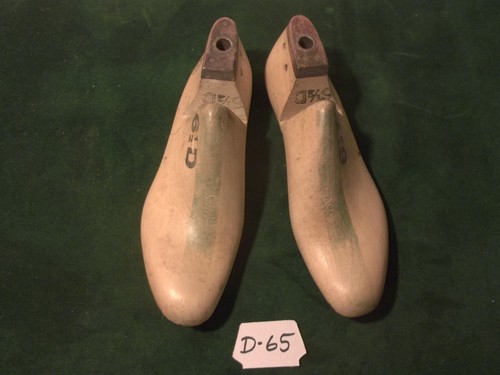 Pair vintage1952 size 2 d - vintage1952,