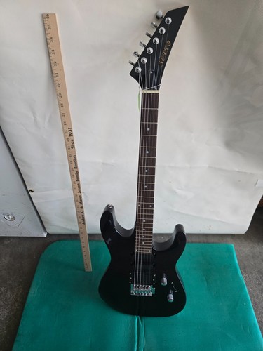 Electric guitar ibanez - guitar,, ibanez,