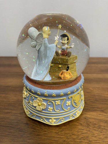 Rare disney pinocchio toyland - rare,