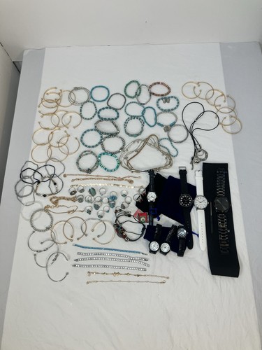 Mixed costume jewelry - lot, +