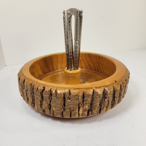 Live edge wooden - nut, bowl