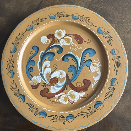 Norwegian rosemaling wood - norwegian,