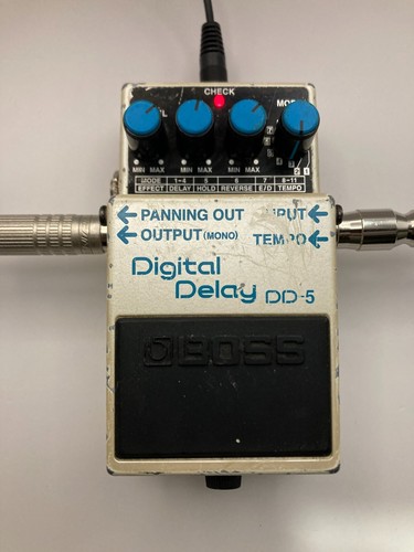 Boss digital delay guitar - dd-5,