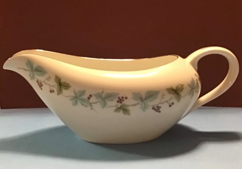 Vintage porcelain gravy boat - porcelain,
