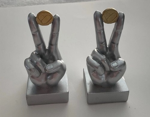 Lot two small silver - lot, peace