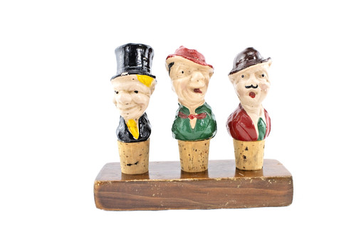 Vintage figural bottle - 🧢,