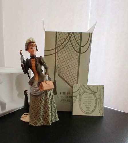 Avon 1987 mrs - avon,