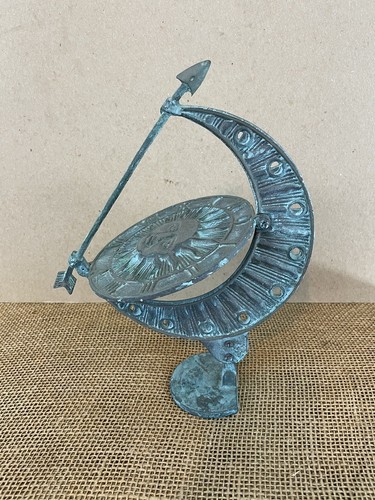 Antique pedestal crescent moon - pedestal,