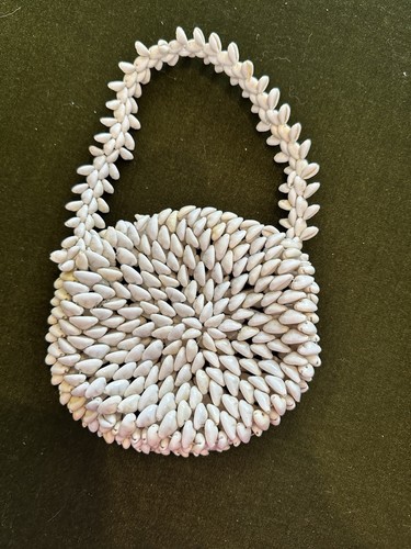 Vtg cowrie shell purse - shell,