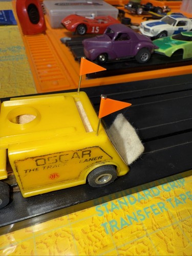 Oscar track cleaner - oscar,