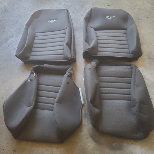 Mustang front seat - gt,