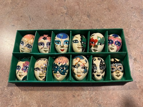 Vintage ceramic hand painted - vintage,