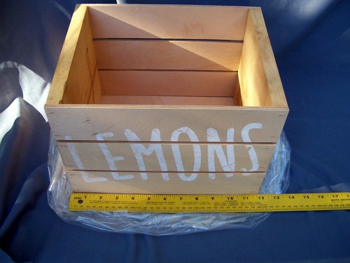Leinenkugel lemon wood crate - leinenkugel's,