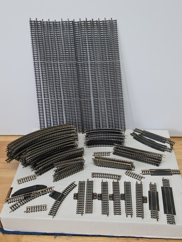 Lot 135 scale train track - 135,