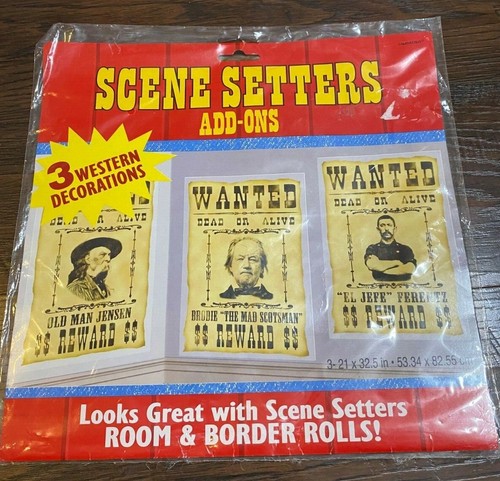 Wanted posters scene - scene, setters