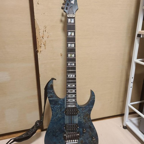 Electric guitar ibanez - electric,
