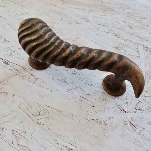 Vtg digs heavy duty door - heavy, pull