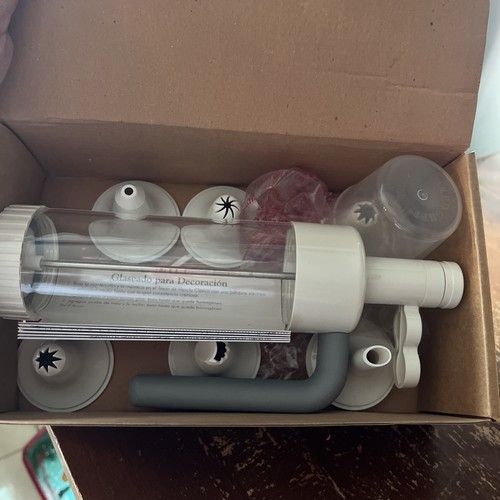 The pampered chef easy accent - chef,