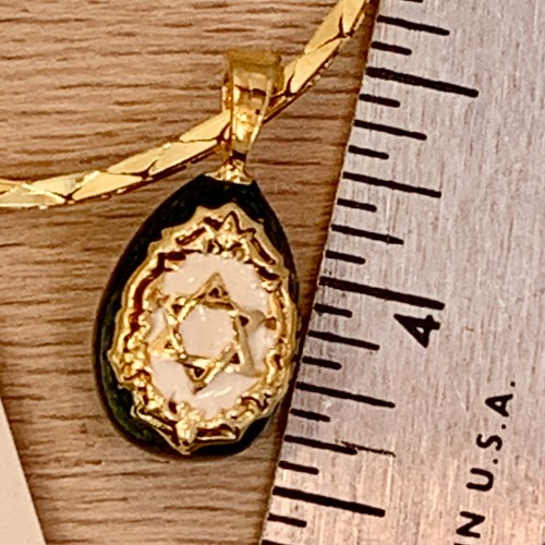 Berebi judaic egg necklace - egg,