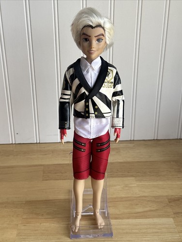 Descendants carlos doll - 2,