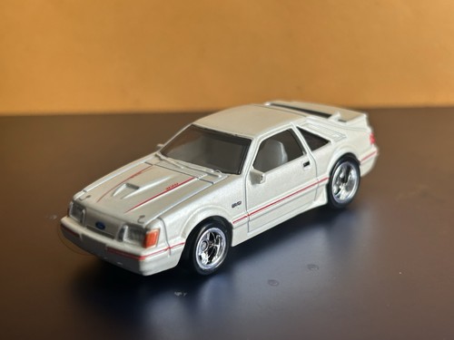 Hot wheels premium - hot,