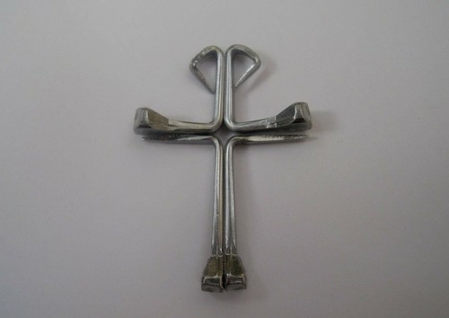 Pre bent 5 horseshoe nails - pre,