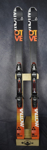 Fischer motive skis size - 74,