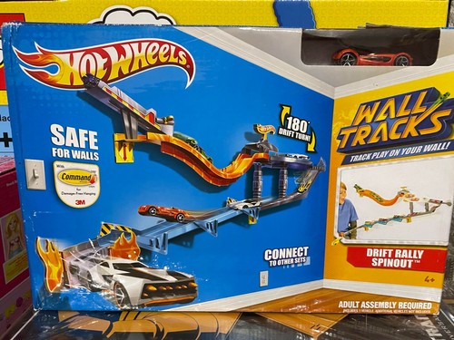 2010 hot wheels wall - wheels,