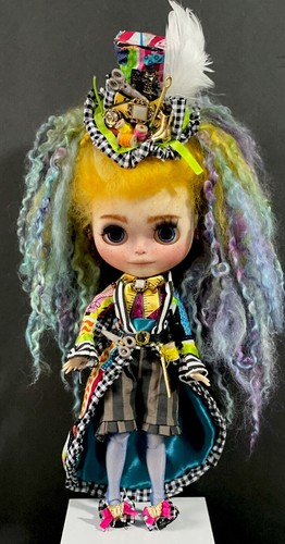 Custom blythe ooak mad hatter - blythe,