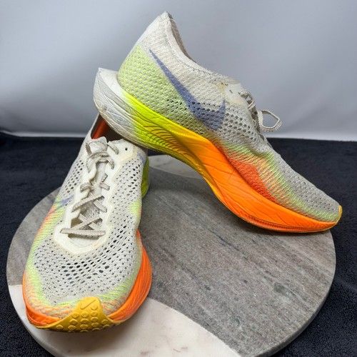 Nike zoomx vaporfly - nike,