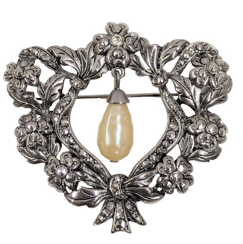 Sparkly floral wreath dangle - sparkly,
