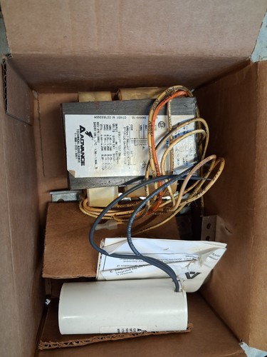 Advance 175 watt - 175, metal