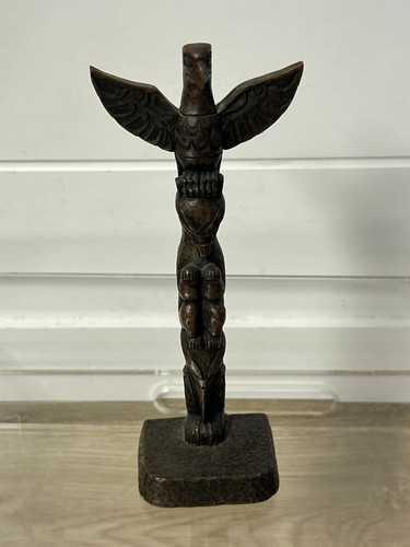 Mini boma totem - boma, vancouver