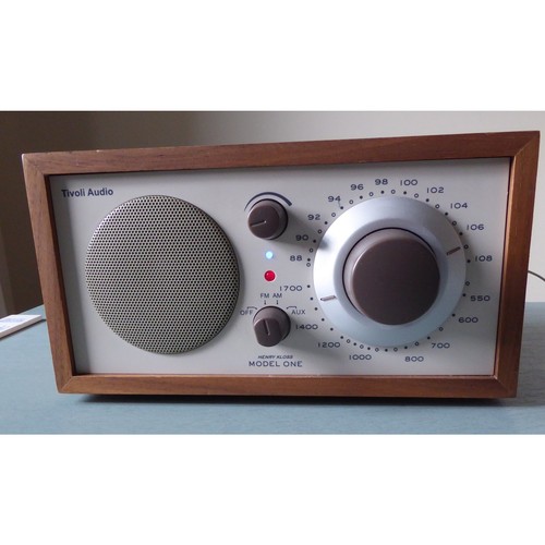Tivoli audio model one fm - audio,
